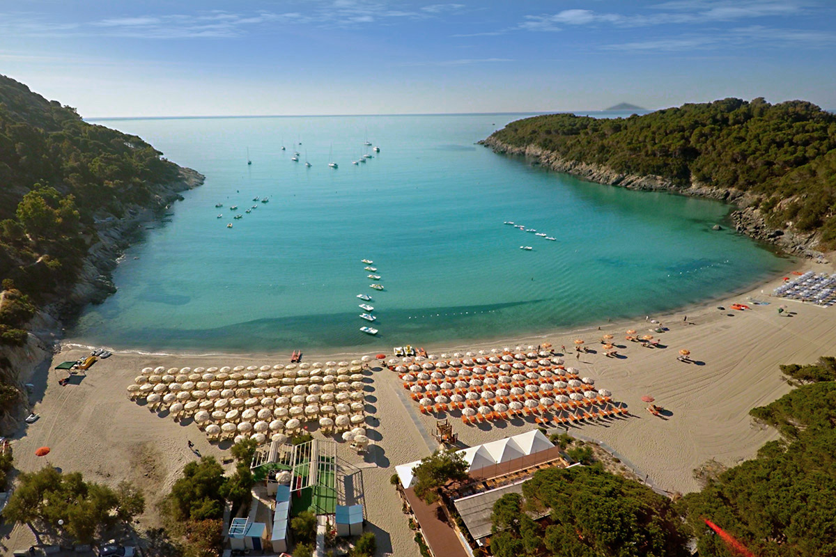 11 популярных пляжных мест в Италии