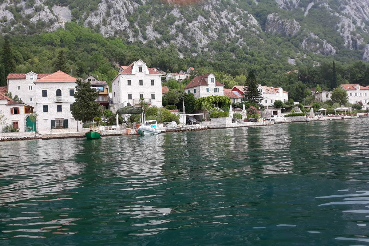 Личный опыт. Где бы я хотела жить в Черногории. Улцинь или Котор?