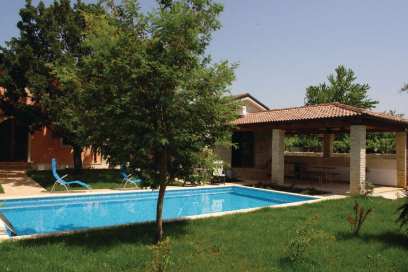 Villa in Croatia, in Peroj