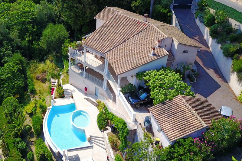 Villa in France, in Golfe-Juan