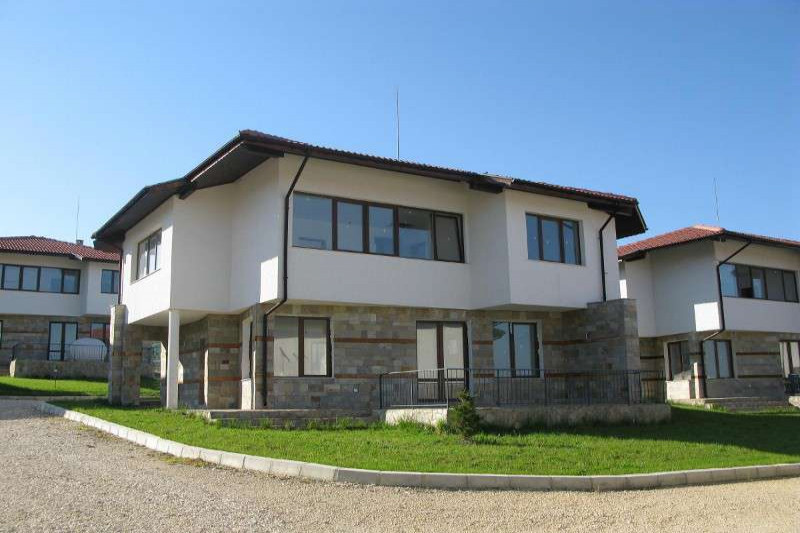 Рогачево болгария коммунальные услуги за трехкомнатную квартиру
