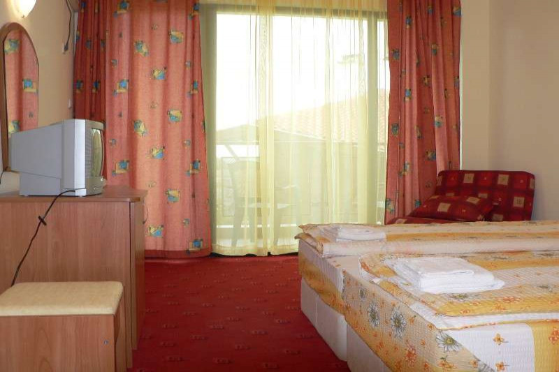 Отель в Болгарии, в Варваре
