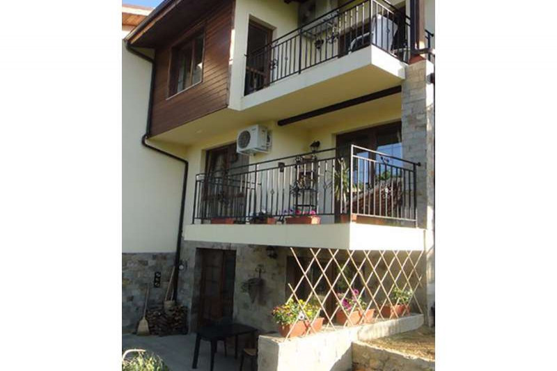 Cottage / House in Bulgaria, in Osenovo