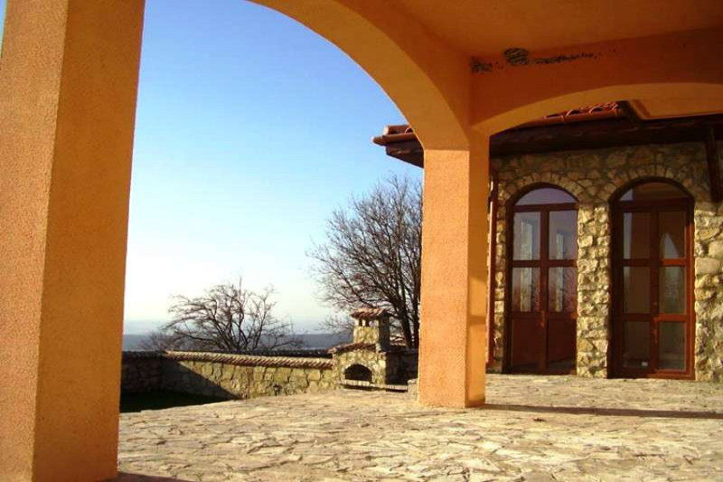 Cottage / House in Bulgaria, in Avren