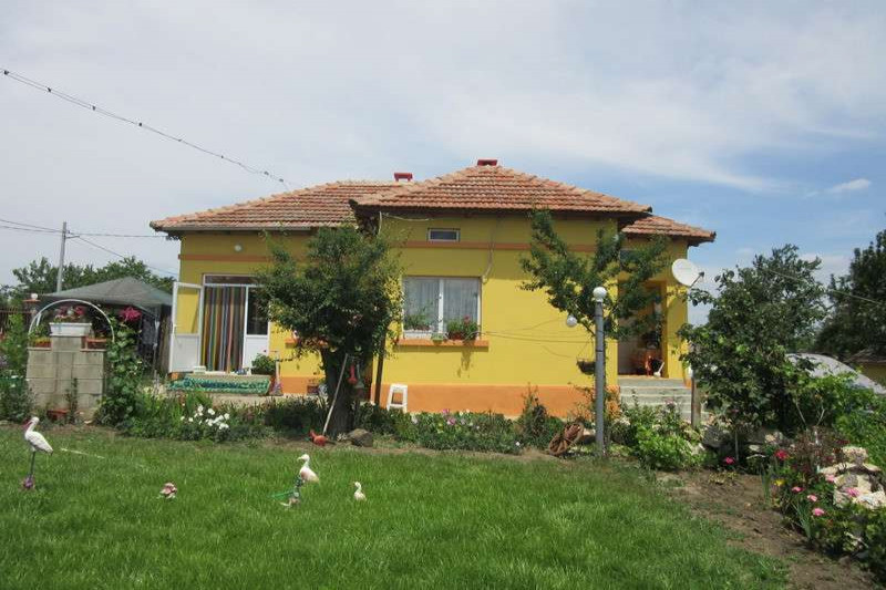 Cottage / House in Bulgaria, in General-Kolevo