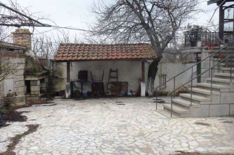 Cottage / House in Bulgaria, in Kableshkovo