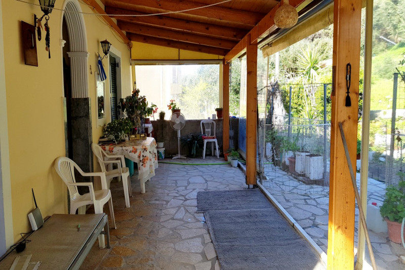 Cottage / House in Greece, in Pentati