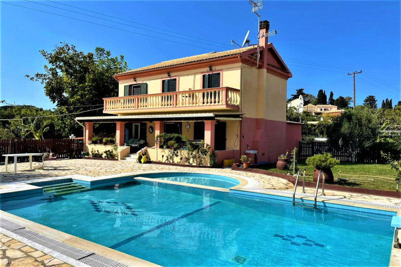Villa in Greece, in Peroulades