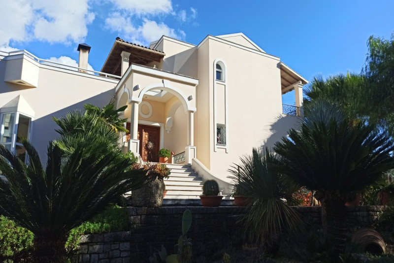 Villa in Greece, in Dassia