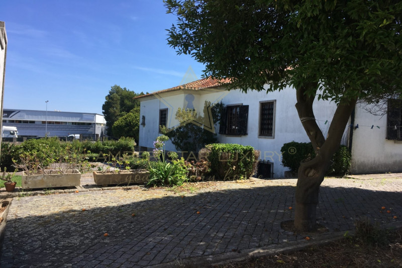 Дом в Португалии, в Порту