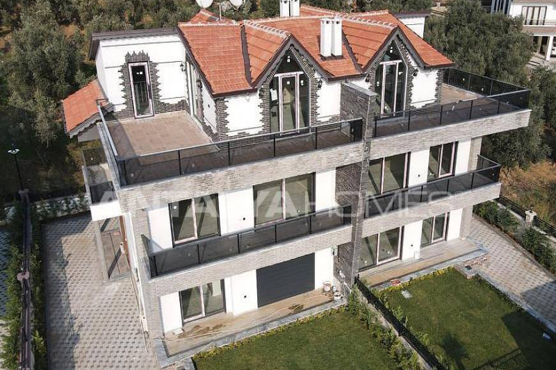 Cottage / House in Turkey, in Gemlik