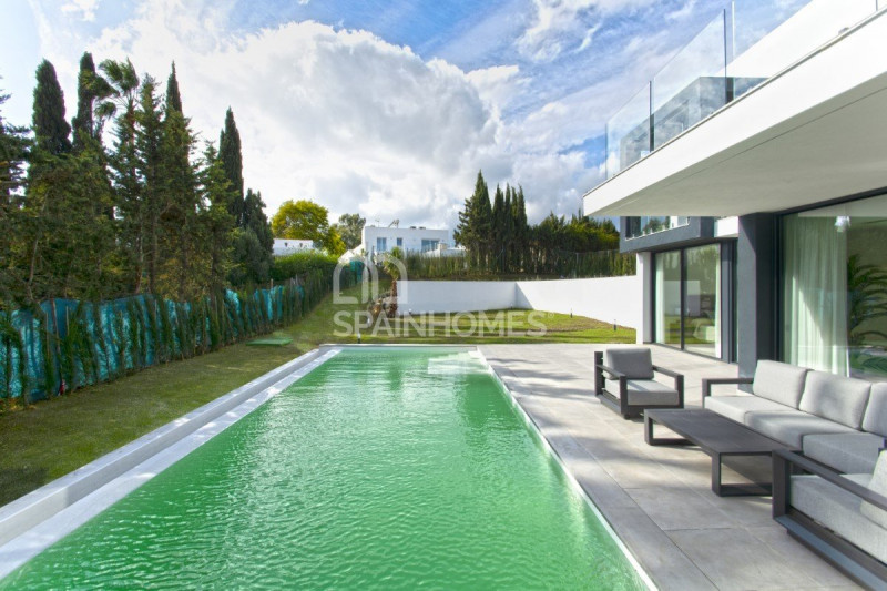 Villa in Spain, in Estepona