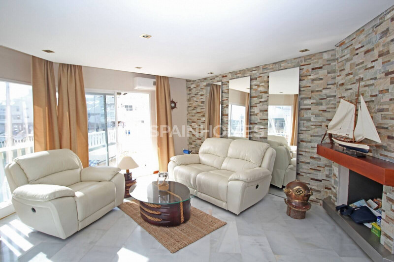 Apartment in Spain, in Benalmadena