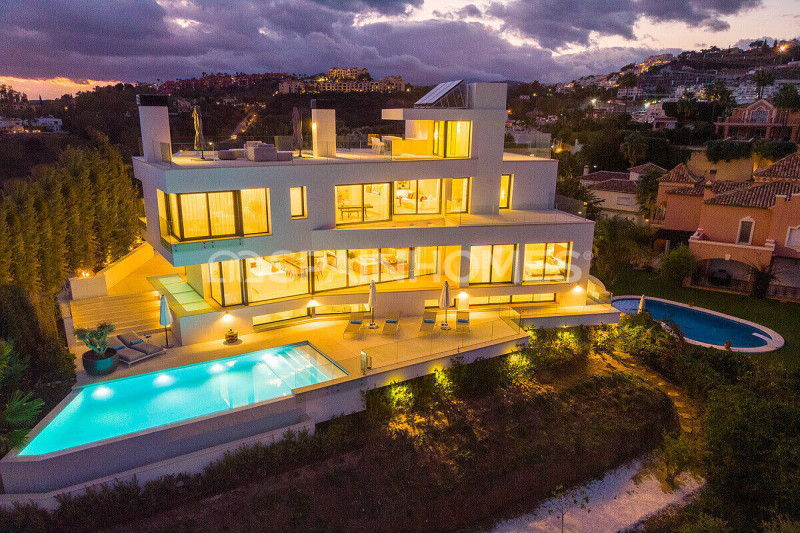 Villa in Spain, in Benahavis