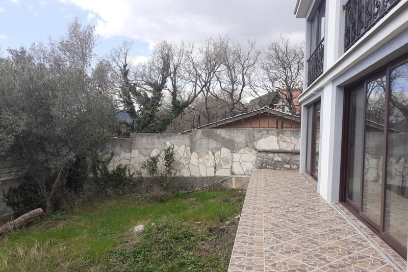 Дом в Черногории, в Станишичи
