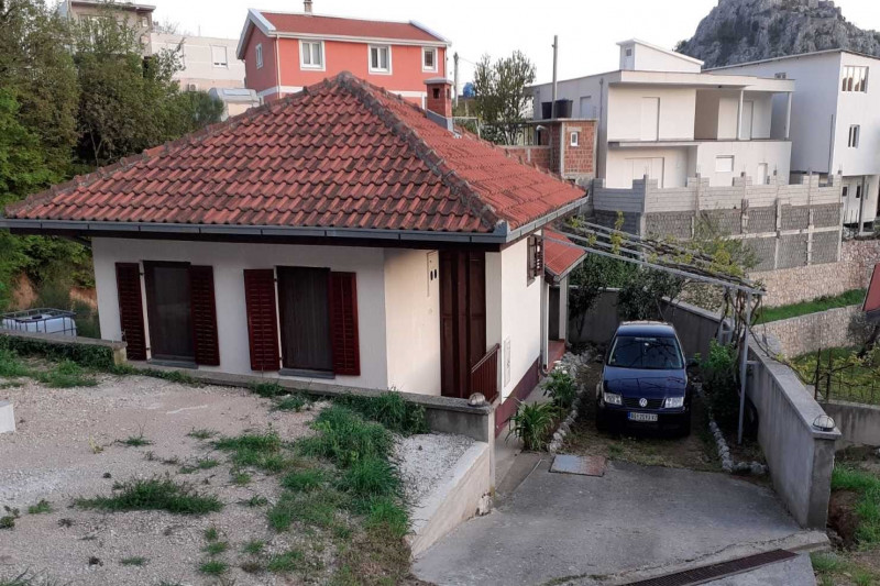 Cottage / House in Montenegro, in Sutomore