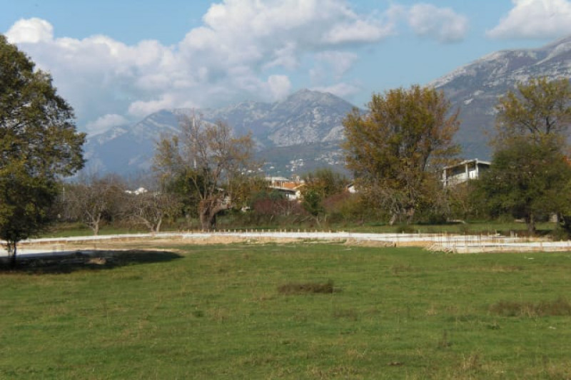 Участок в Черногории, в Баре