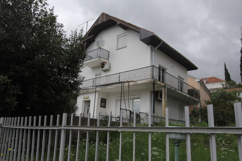 Дом в Черногории, в Игало