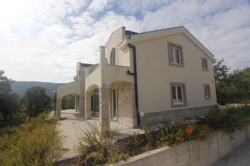 Дом в Черногории, в Мойдеж