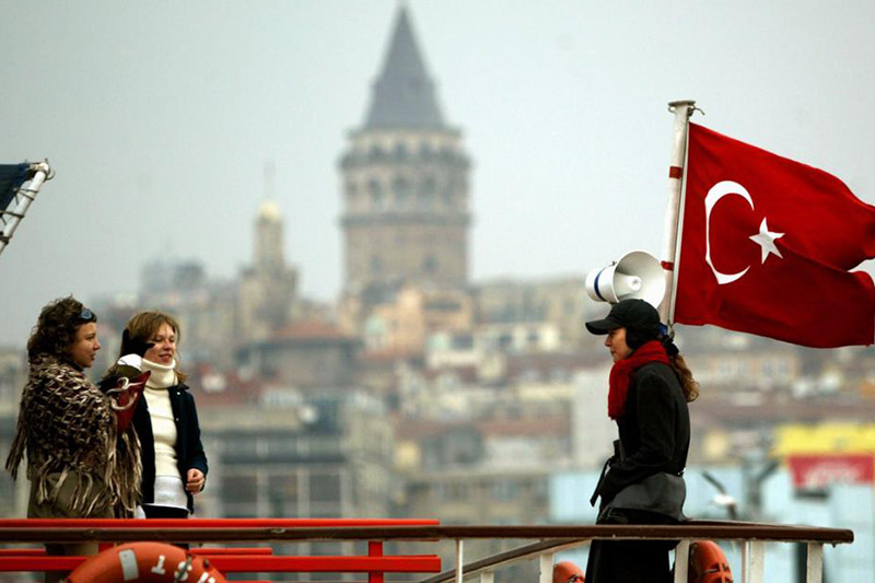 Советник Эрдогана заявил, что многие оставшиеся без газа европейцы проведут зиму в Турции